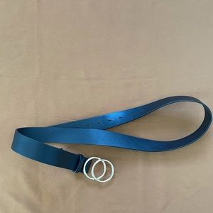 Classic black belt with gold buckle